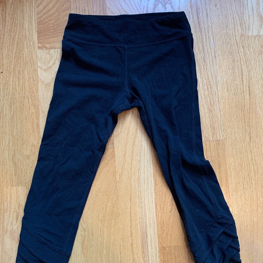 Athleta girl capri leggings